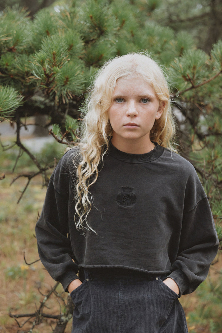 top l/s oversized crest sweatshirt - washed navy