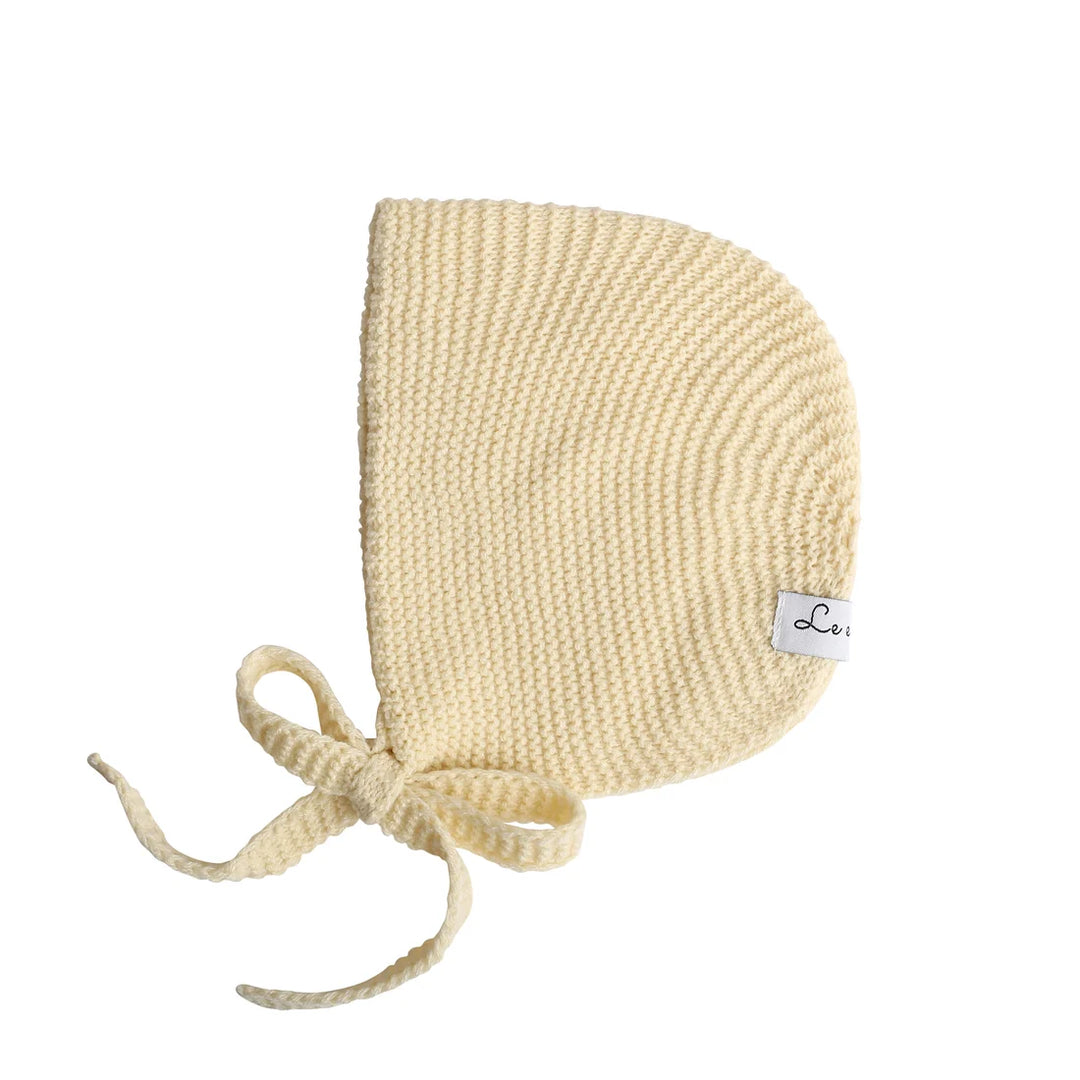 bonnet scalloped edge knit - cream