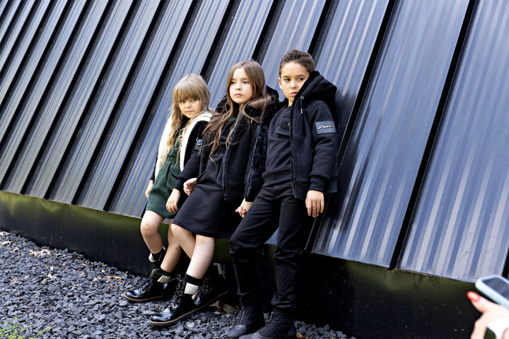 jacket fur lined with hood - black/white
