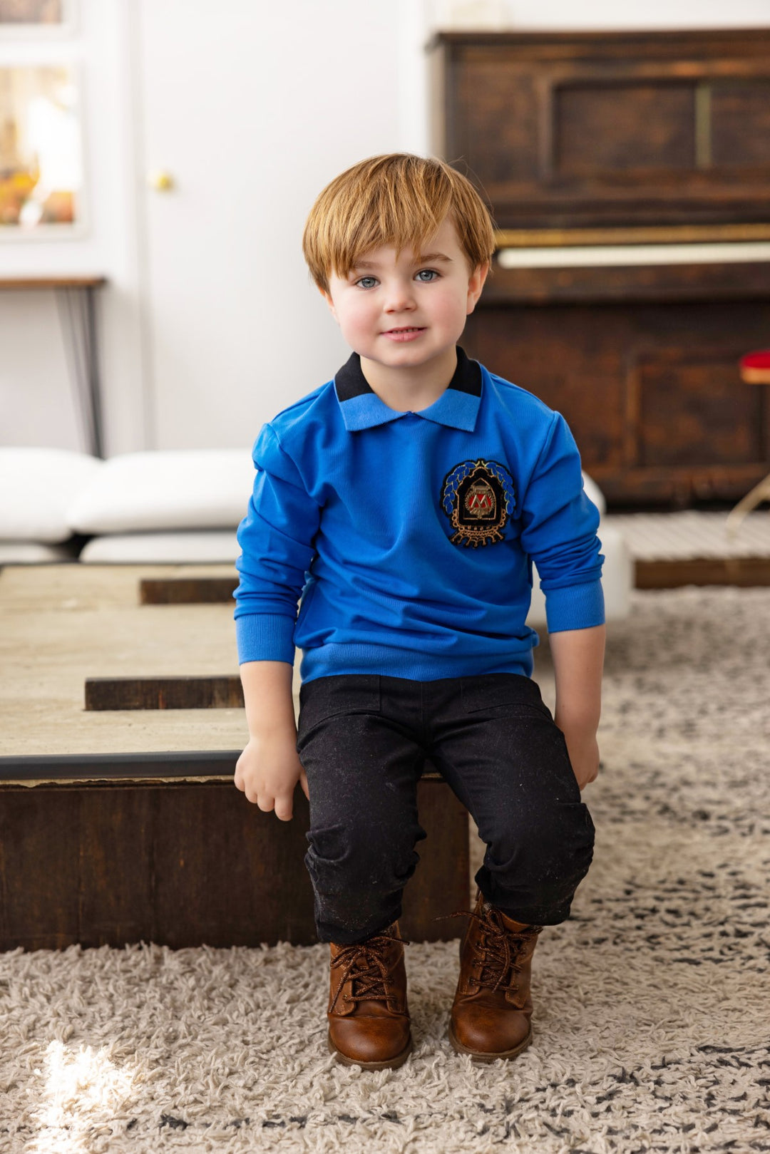 top l/s emblem sweatshirt with color block collar - royal