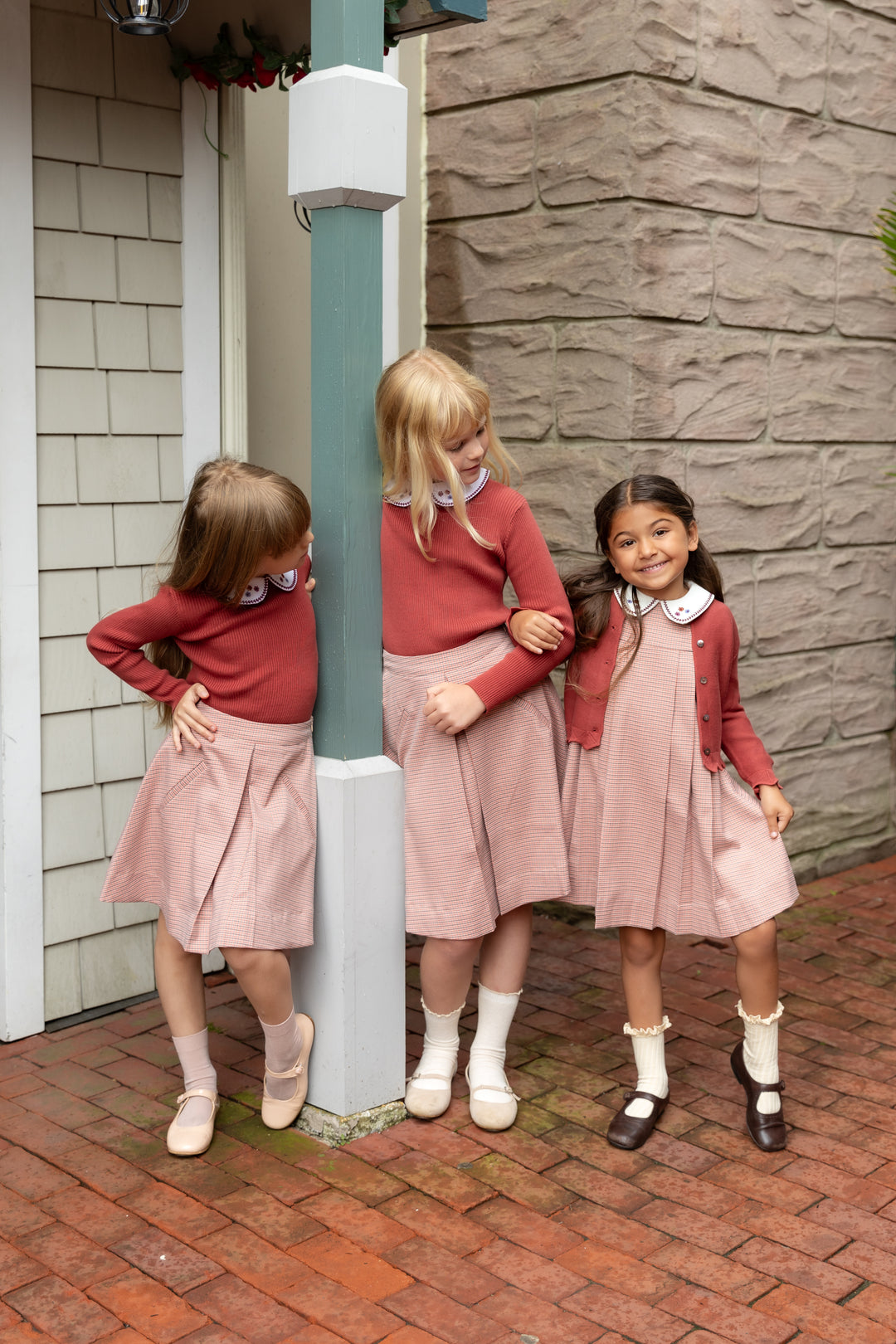 dress houndstooth open pleated with embroidered collar - pink