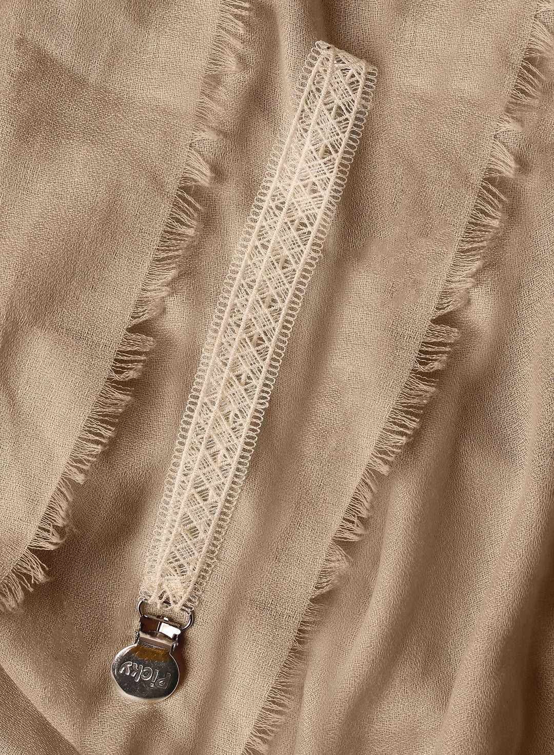 pacifier clip lace - diagonal line