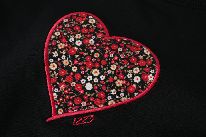 floral heart sweatshirt - black