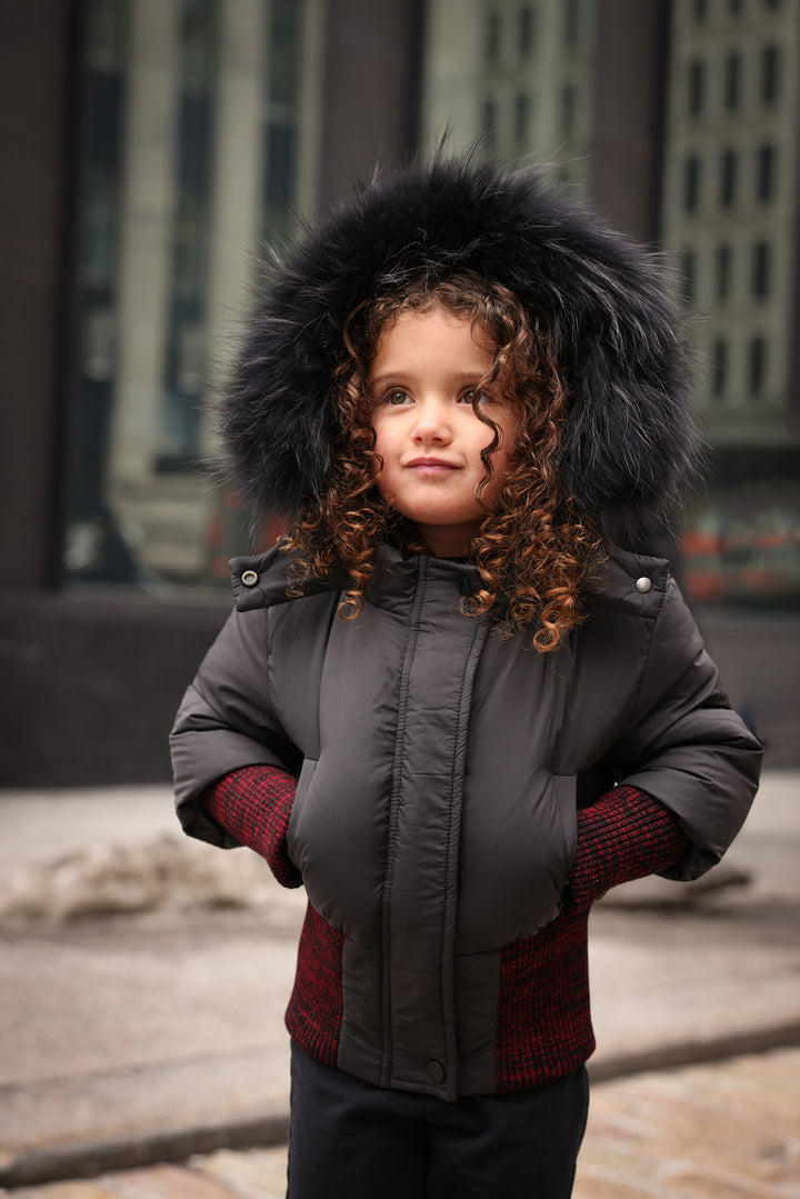 coat mixed rib cuffs and waist with fur hood - black/red