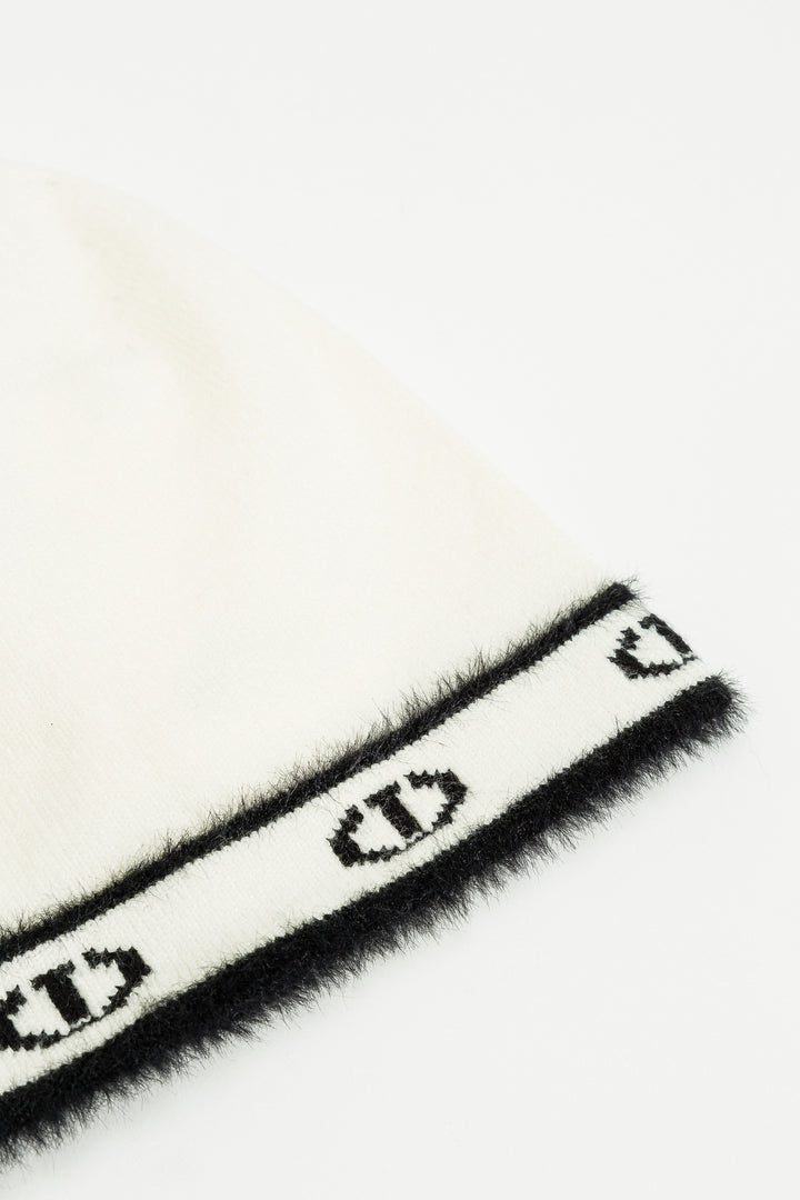 beanie fur logo - off white/black