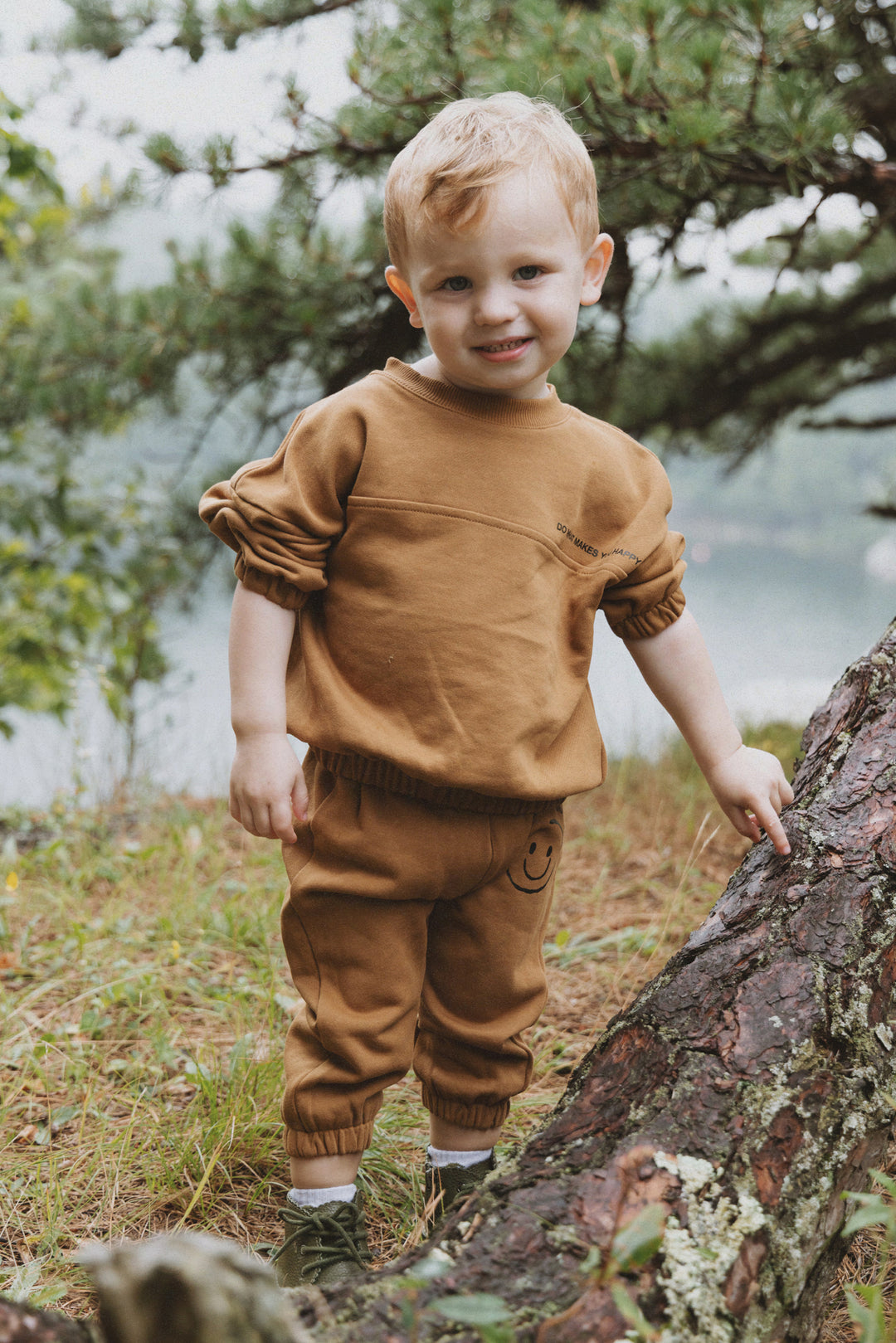 set outfit do what makes you happy sweatshirt and sweatpants - ochre