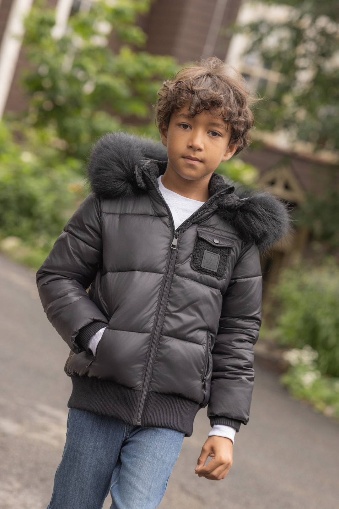 coat padded sherpa lining with fur hood - black