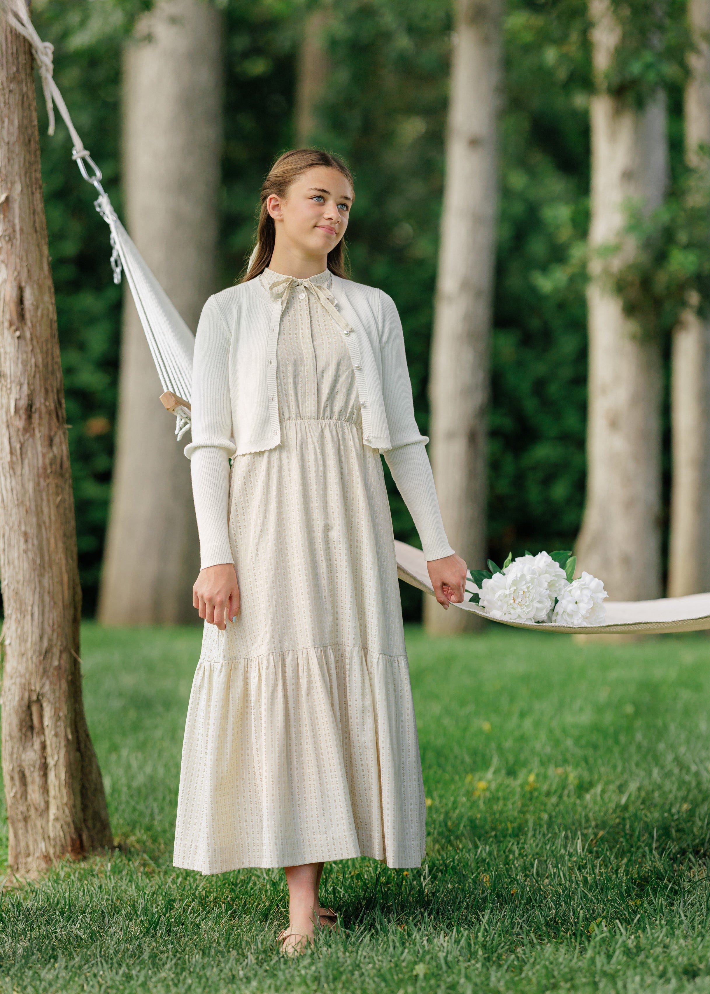ドゥーズィエムクラス pearl button V/NC/D ニット cardigan pearl button knit - off white – Lily and Todd
