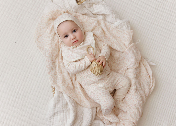 set footie with bonnet and swaddle vine print - ivory/pink