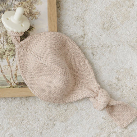 pacifier clip knit - rose