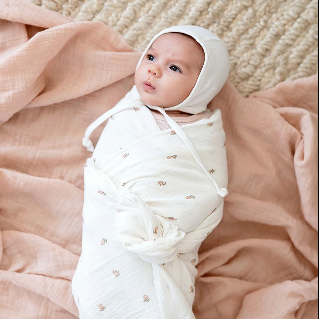 swaddle muslin printed with solid 2 pack - pink pear/pink