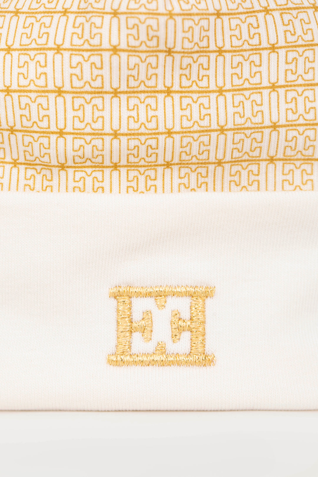 hat logo printed beanie - snow white-012