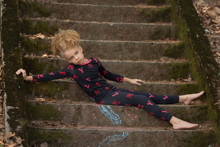 pajamas scattered logo top and pants - black/pink-4