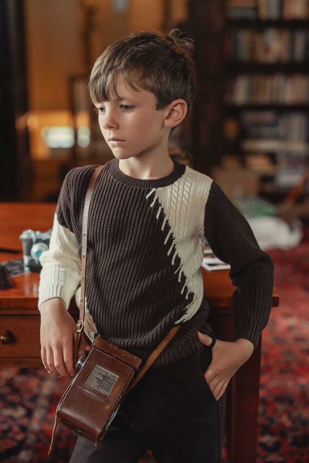 top l/s cable knit stitched sweater - brown