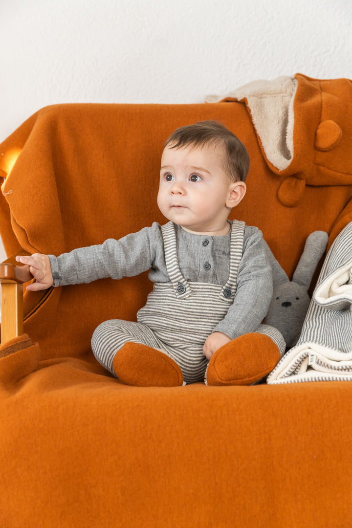 set outfit muslin henley blouse and striped knit suspender pants - grey