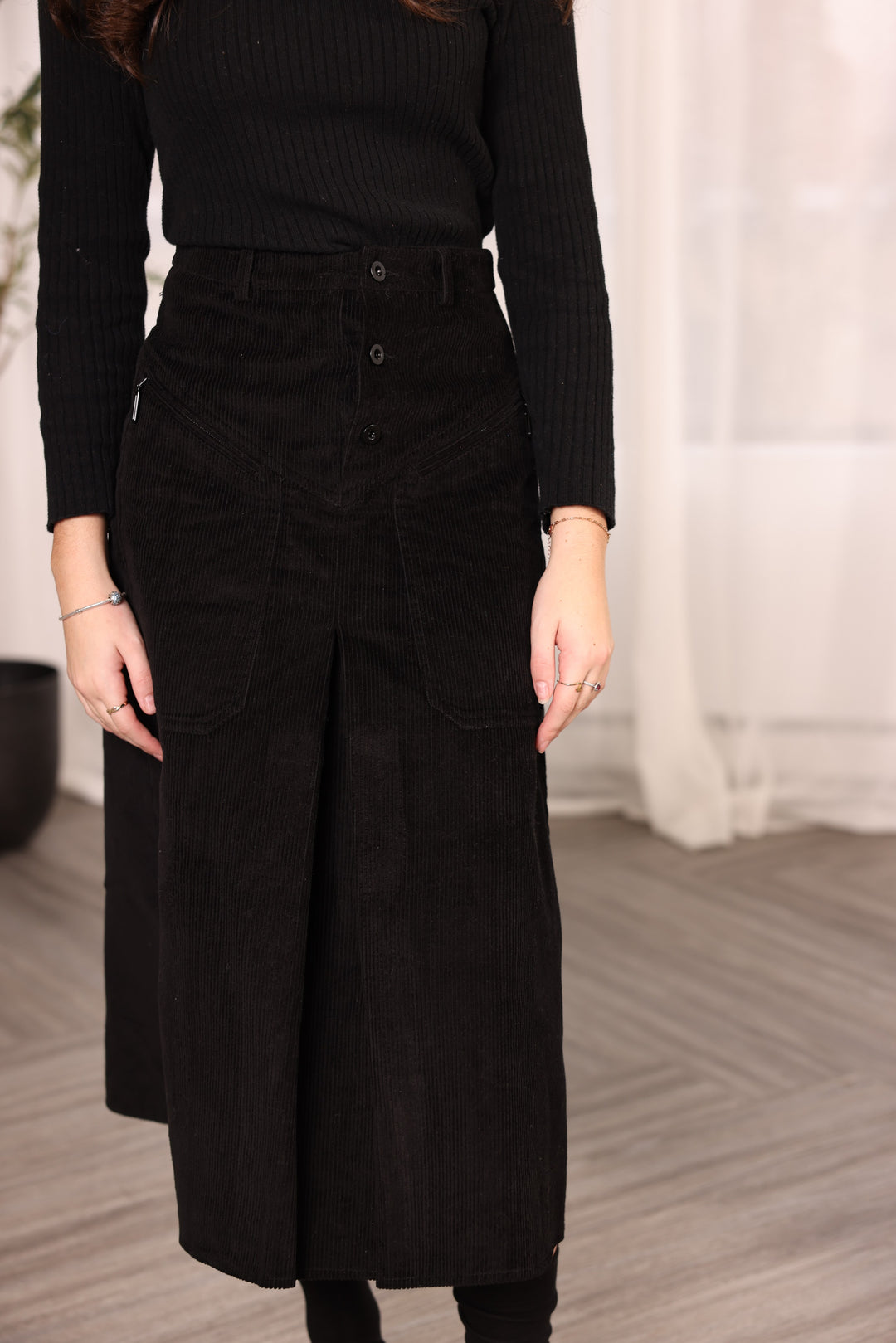 skirt corduroy pocket center pleat - black