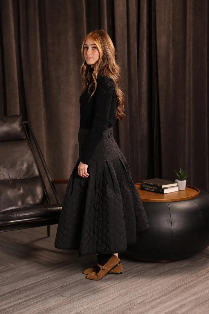 skirt quilted panel - black