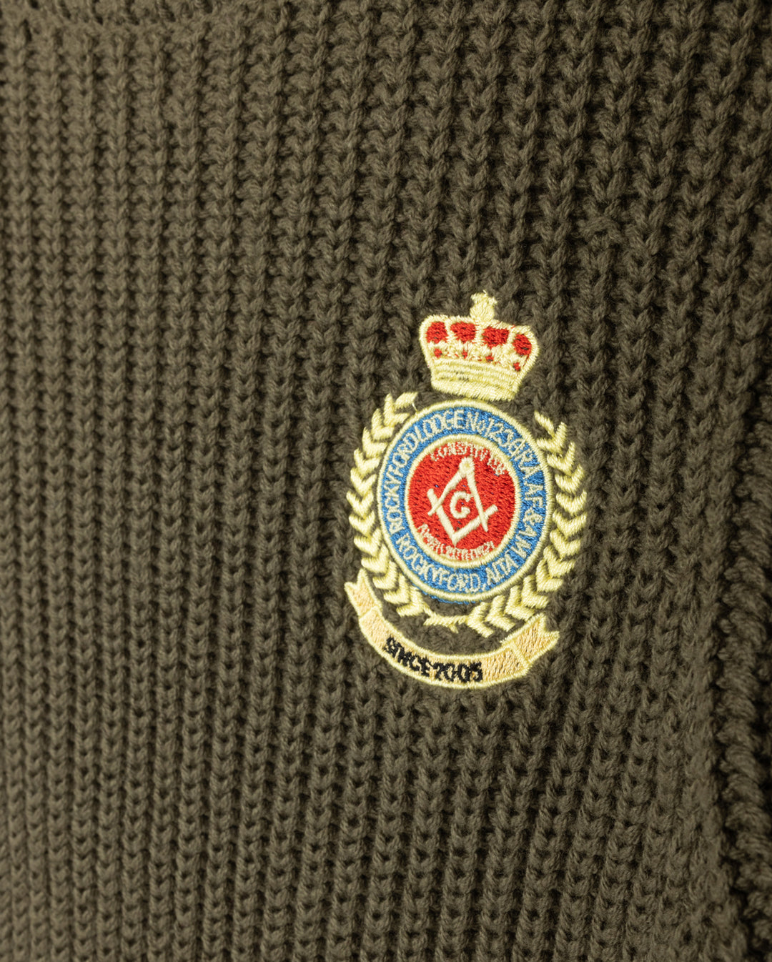 top l/s ribbed chunky emblem sweater - olive