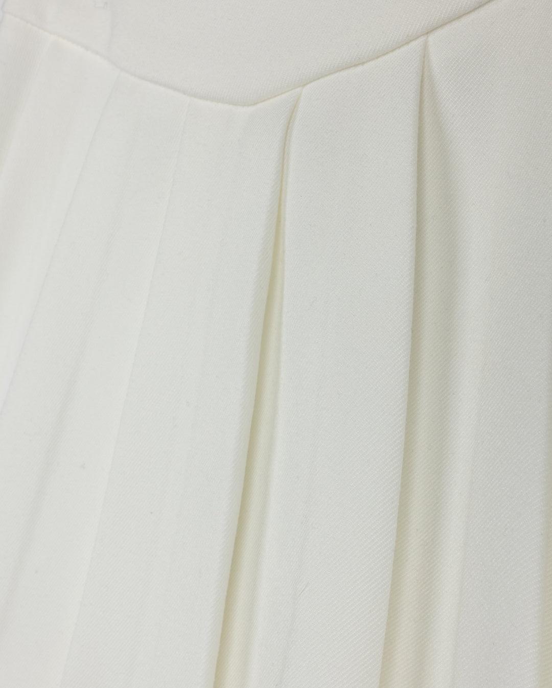 skirt wool pleated v yoke - ivory
