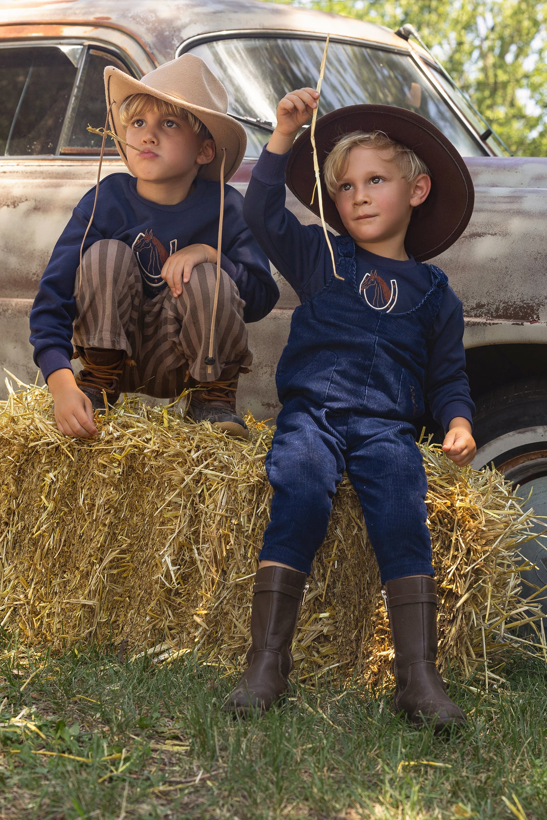 set outfit gallop tee and corduroy long romper - classic navy