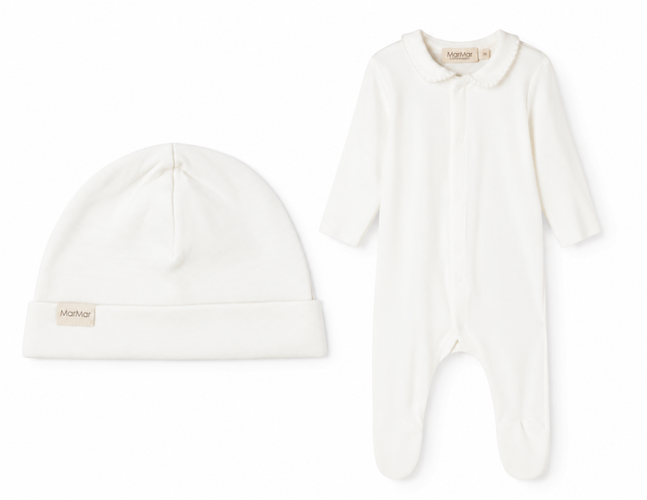 footie scalloped collar with beanie - rosa picot/gntl whte