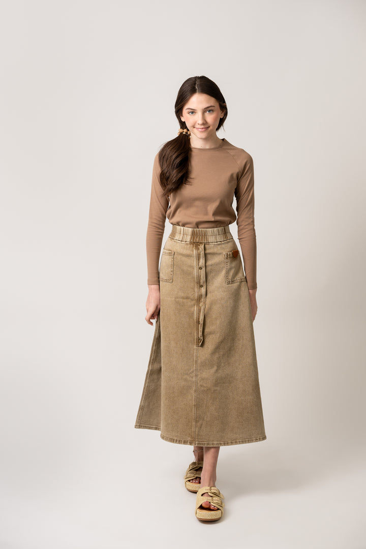 set outfit embossed logo tee and denim button skirt - desert