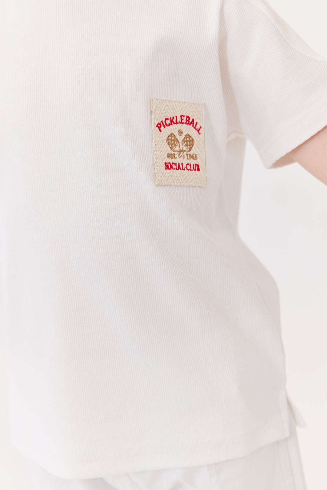 tee s/s ribbed pickleball patch - white