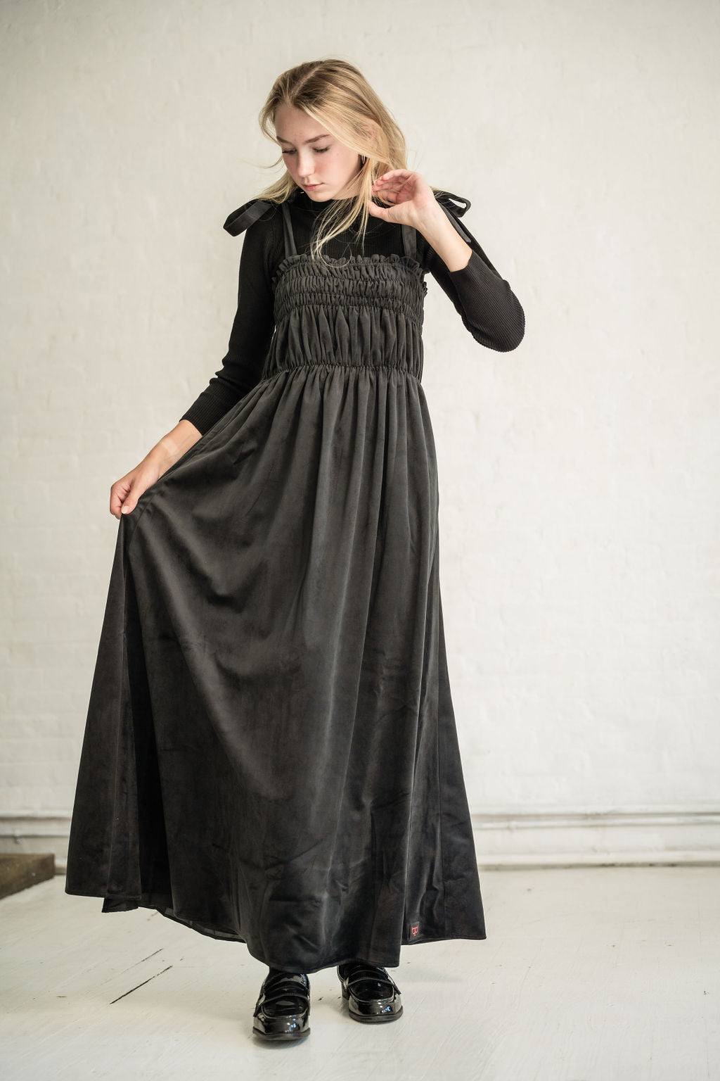 maxi dress velour gathered - black-1