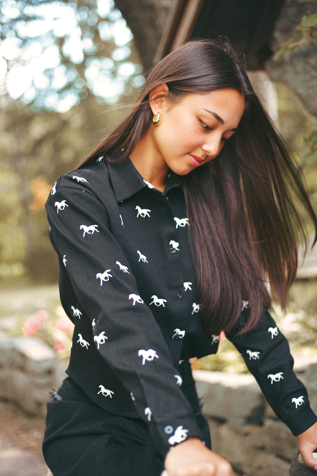 shirt l/s denim horse print - black