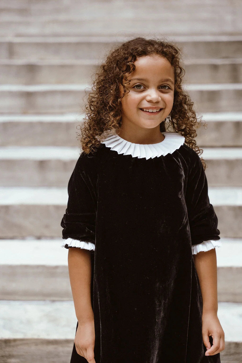 dress velvet ruffle trim - black velvet