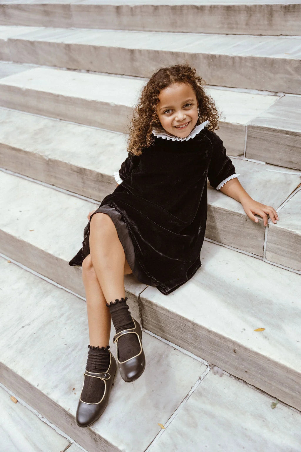 dress velvet ruffle trim - black velvet