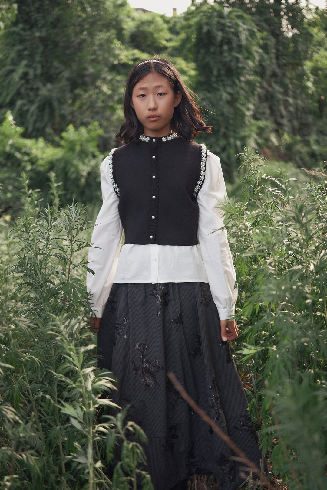 vest knit pearl trim button up - black