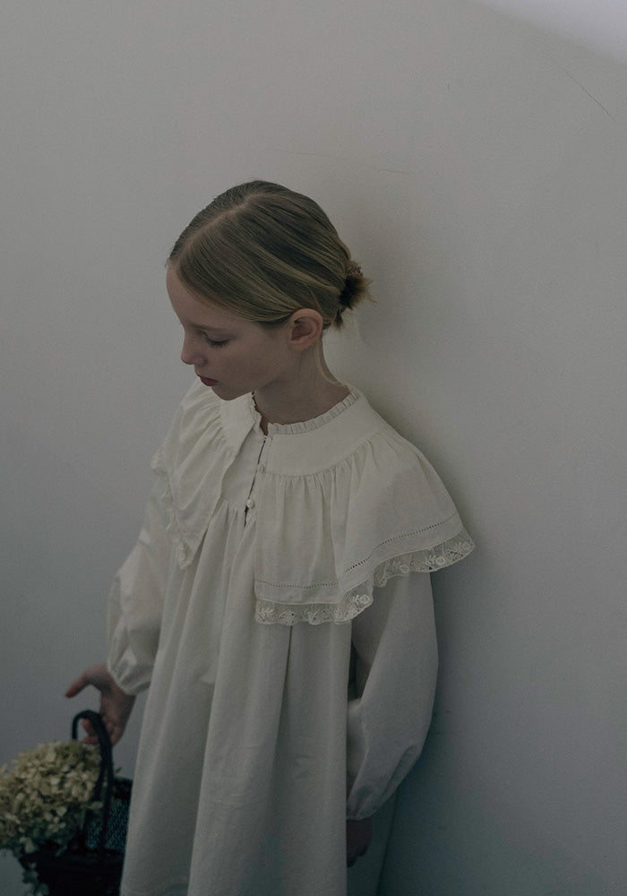 dress laced trim cape - ivory