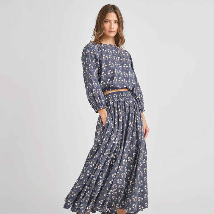 set outfit floral print top and skirt - navy strawflower