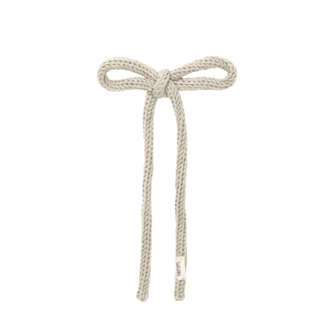 clip hand crochet with bow - beige