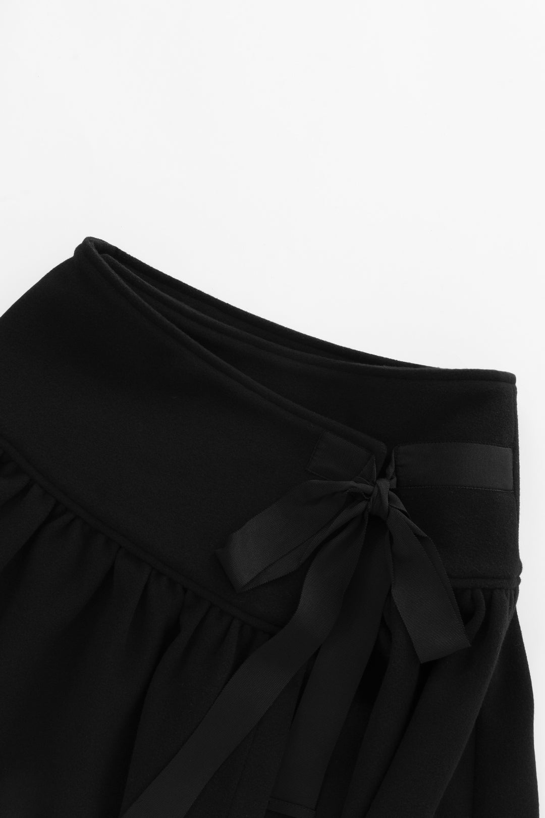 wrap skirt with bow - black