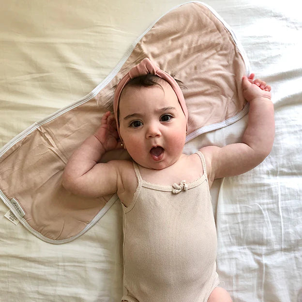 burp cloth  absorbent 5 pack hourglass shape - pink rainbow