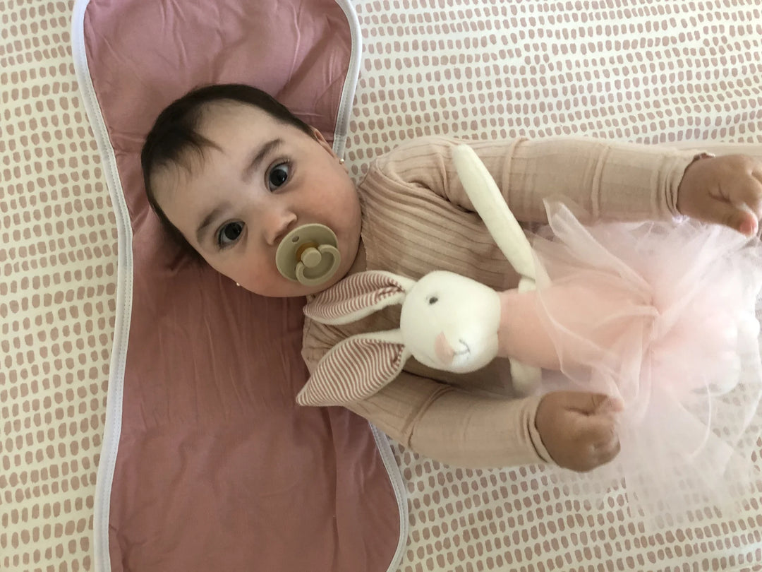 burp cloth  absorbent 5 pack hourglass shape - pink rainbow