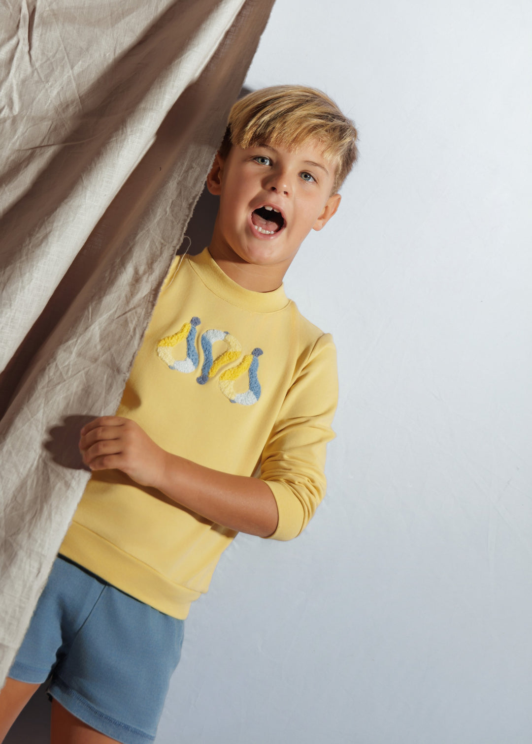 top l/s pear sweatshirt - yellow