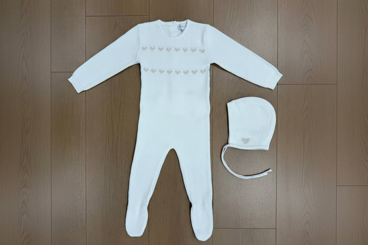 set knit chunky heart footie and bonnet - white/beige