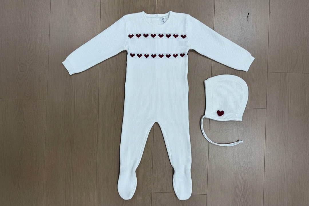 set knit chunky heart footie and bonnet - white/red