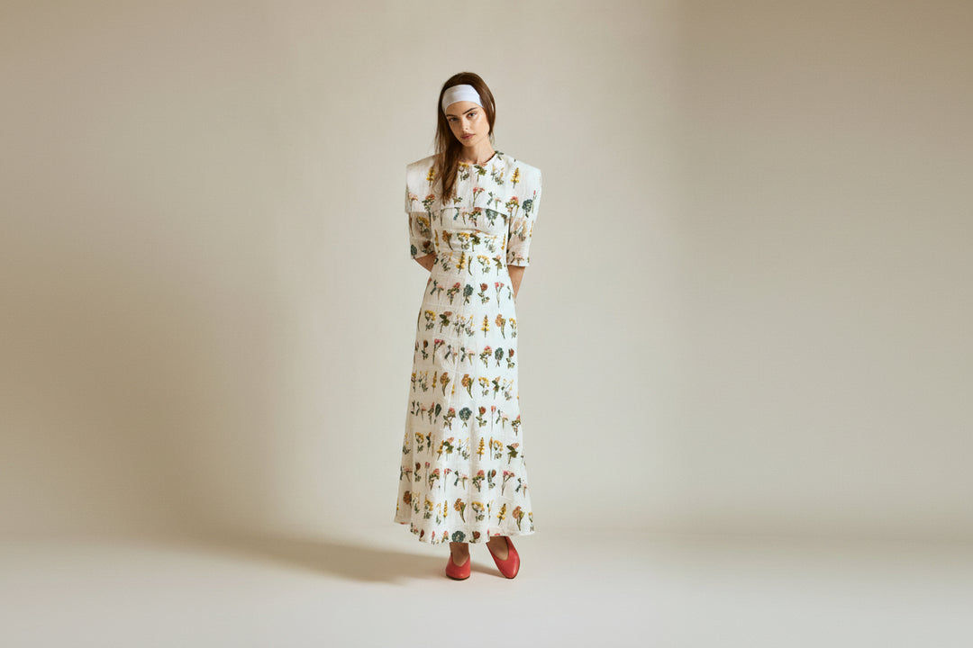 dress floral embroidered with bib - white