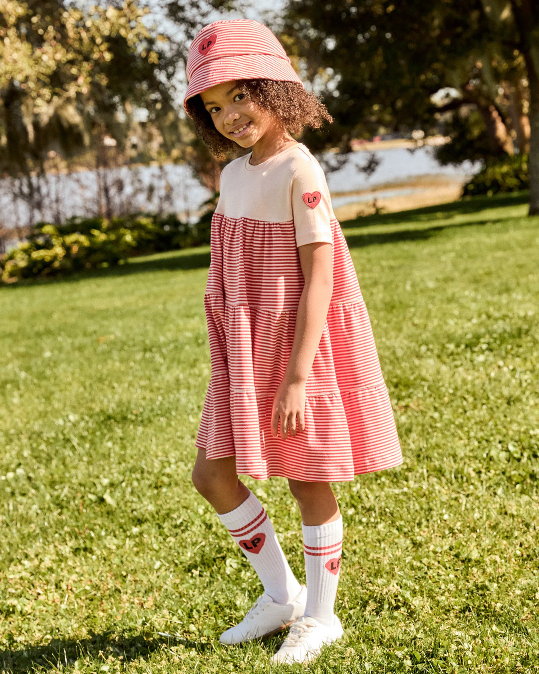 lp heart play knee sock - white/coral
