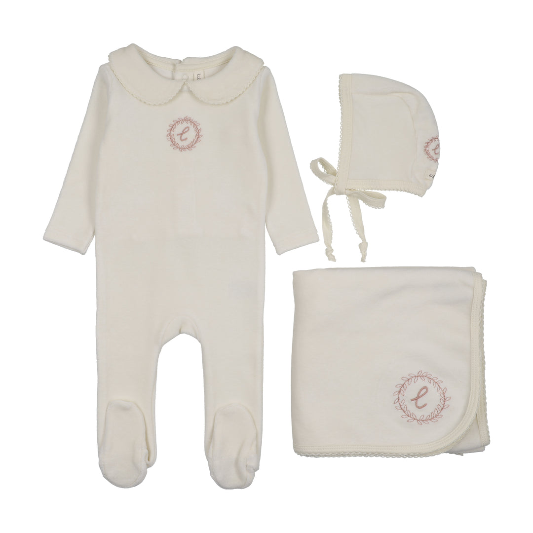 set footie velour crest emblem with bonnet and blanket - cream/pink
