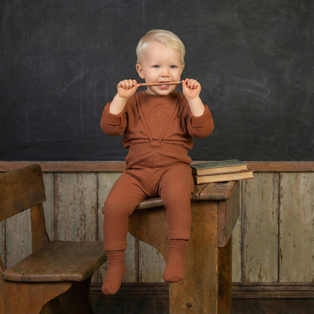 set outfit emblem sweatshirt and suspender leggings - luggage