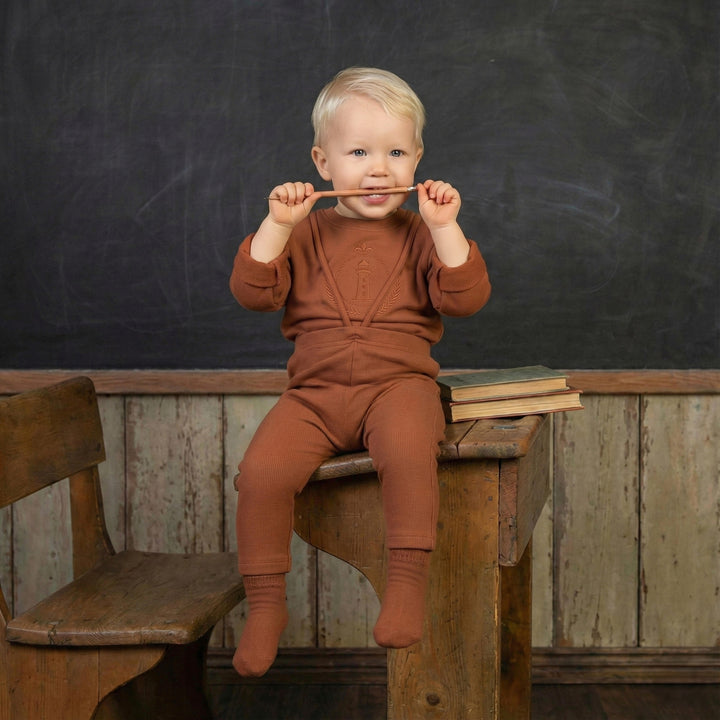 set outfit emblem sweatshirt and suspender leggings - luggage