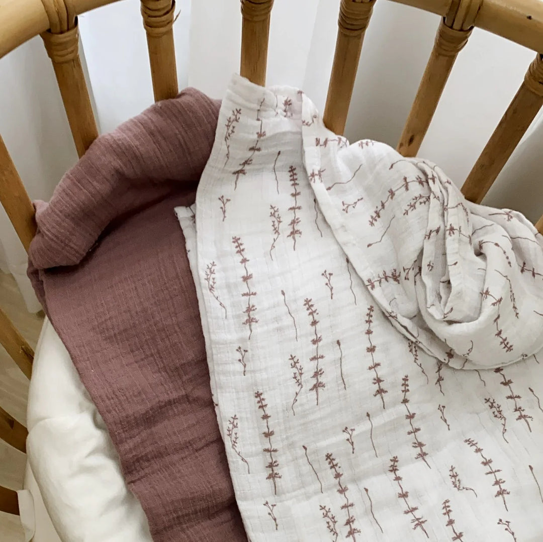 swaddle muslin printed with solid 2 pack - lavender leaf/lvndr