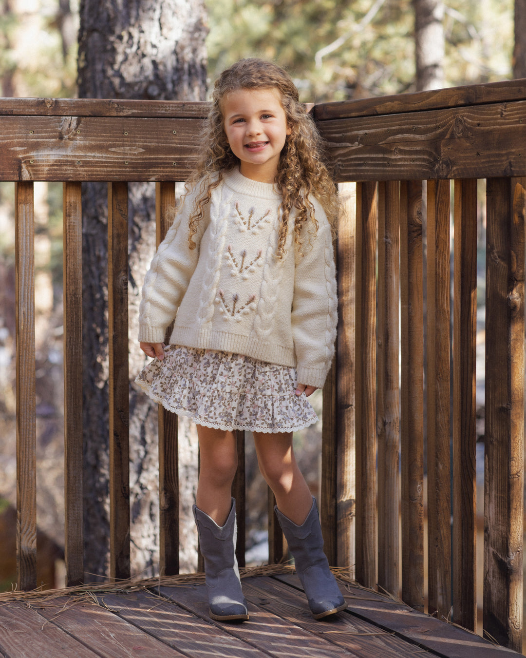 top l/s cable knit flower sweater - natural