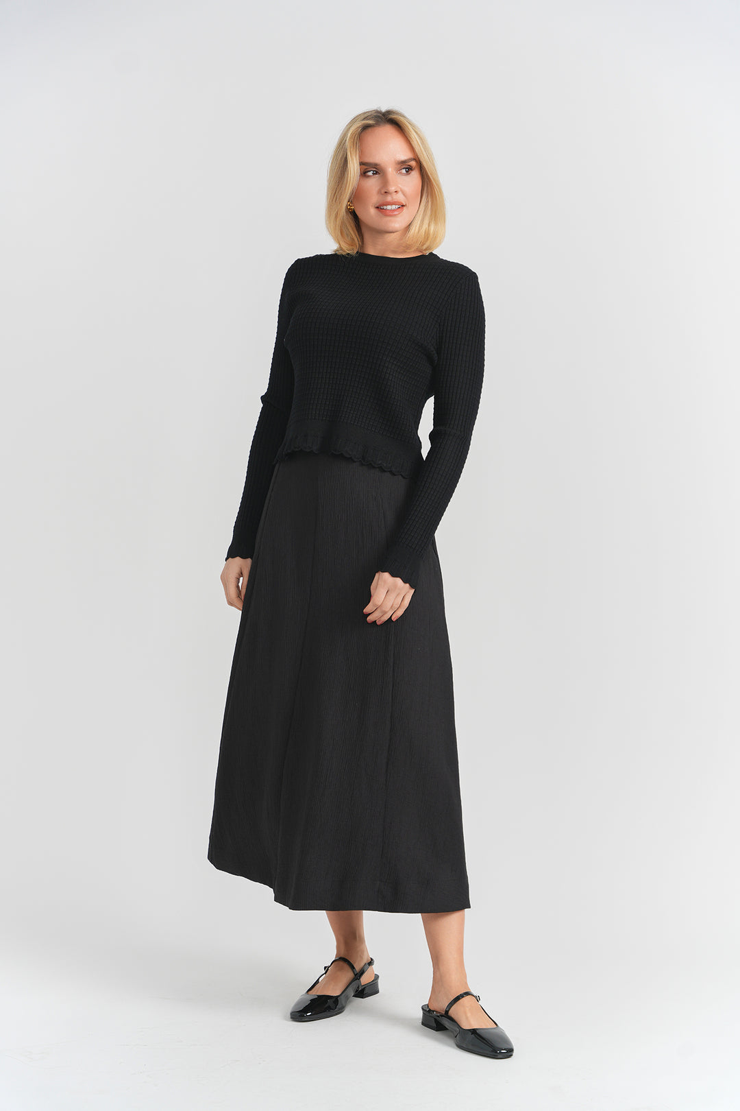 top l/s raised knit sweater - black