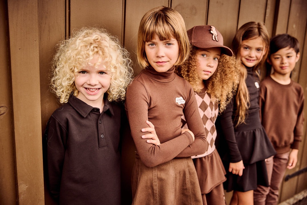top l/s heart patch turtleneck - brown